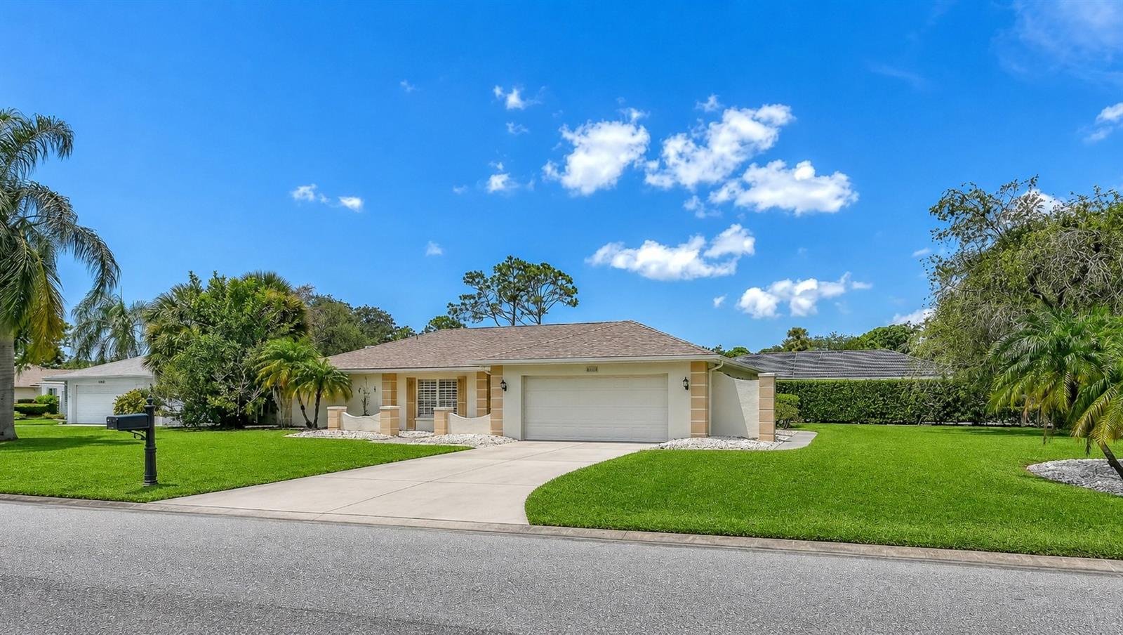 Photo of 3522 FERNDELL SARASOTA FL 34235
