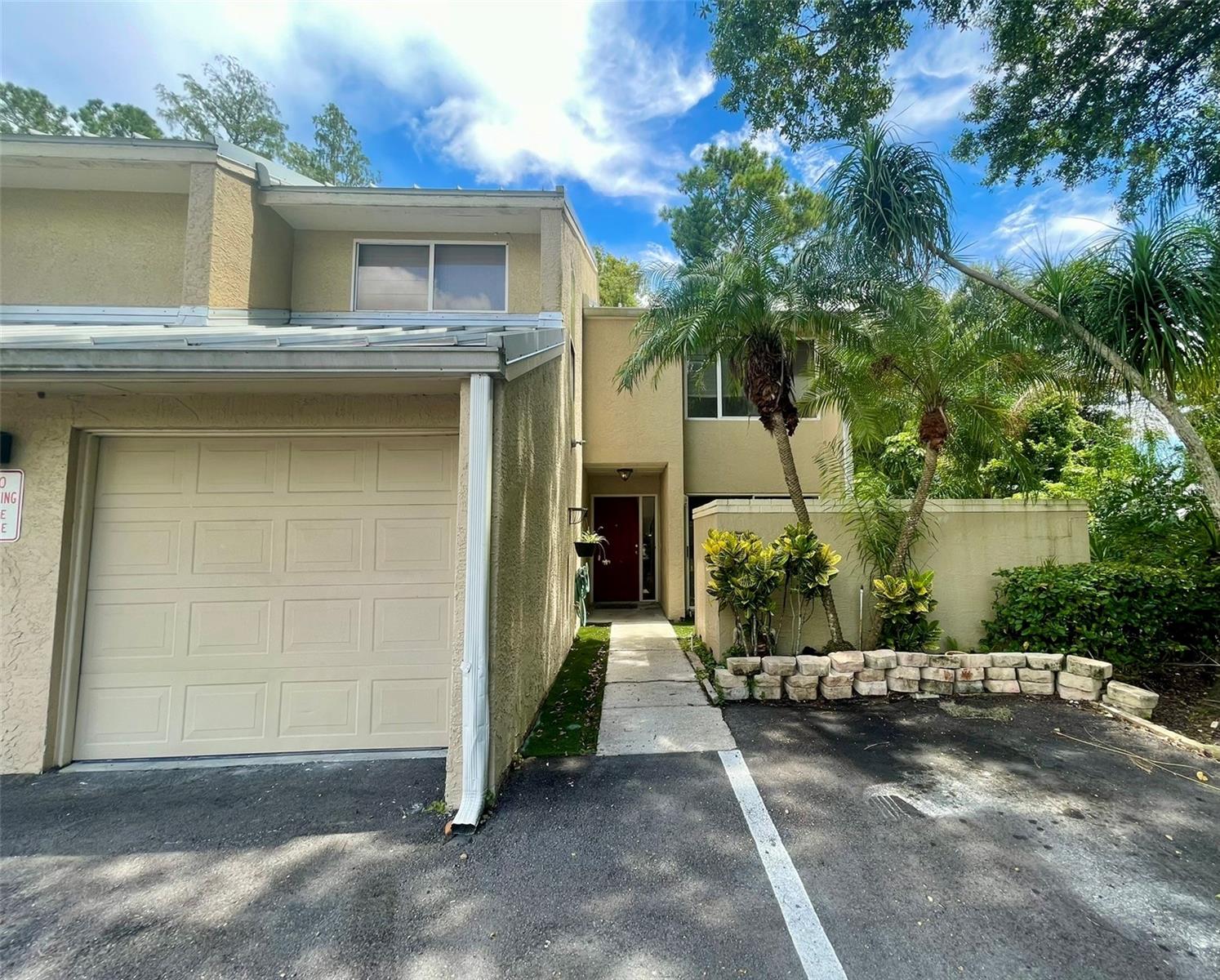 Photo of 13001 ARBORVIEW PLACE TAMPA FL 33618