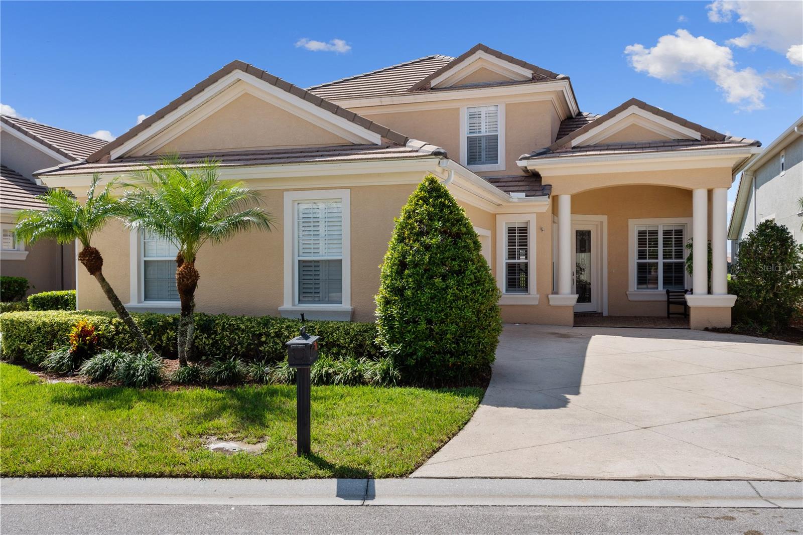 Photo of 2464 LAUREL GLEN DRIVE LAKELAND FL 33803