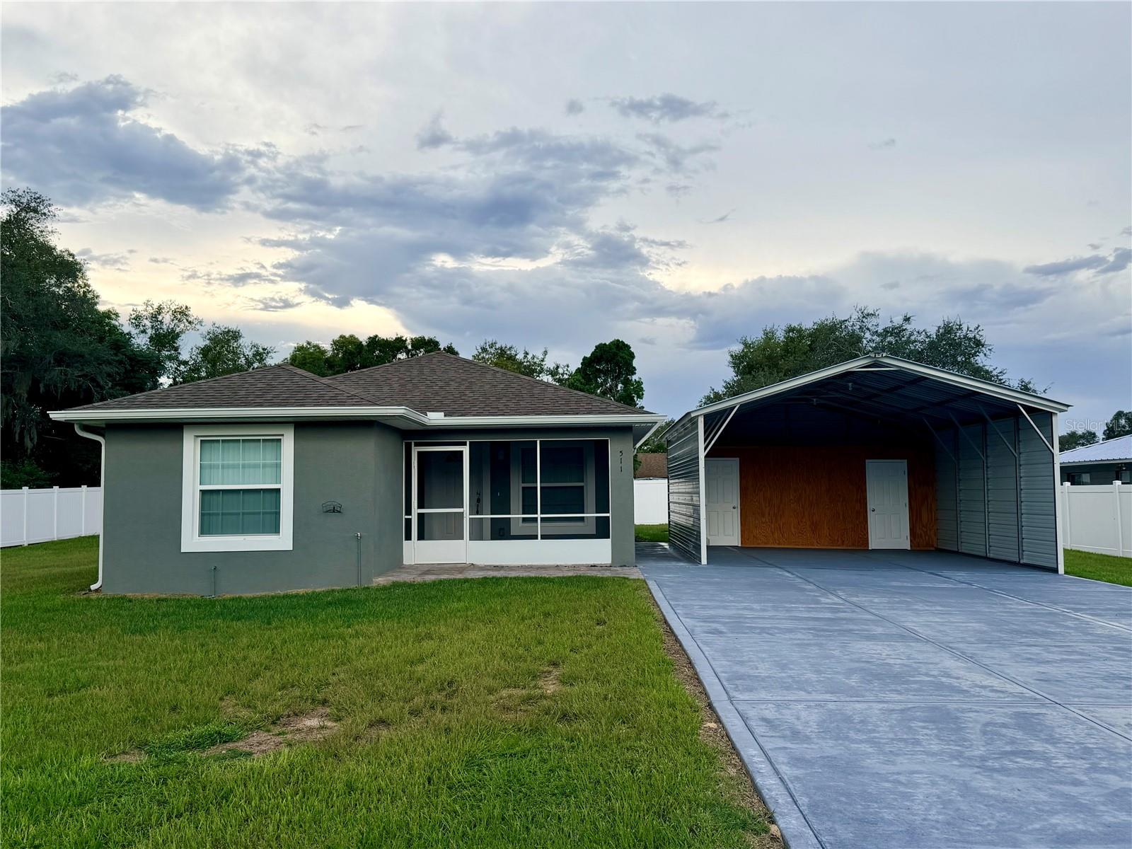 Photo of 511 MOUNTAIN DRIVE BABSON PARK FL 33827