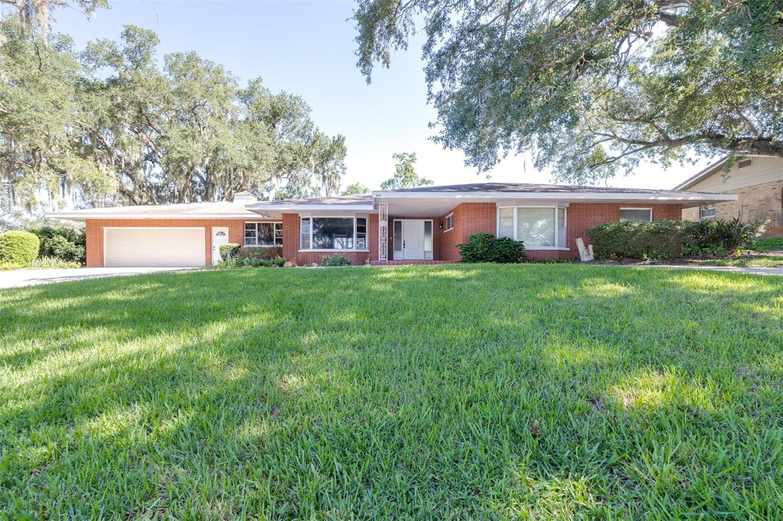 Photo of 300 CREST DRIVE HAINES CITY FL 33844