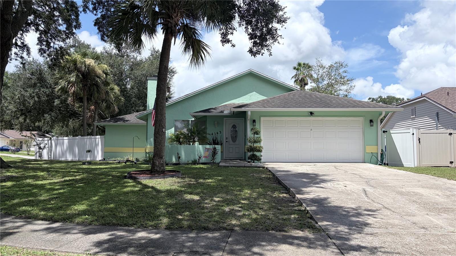 Photo of 4142 YELLOWWOOD DRIVE VALRICO FL 33594