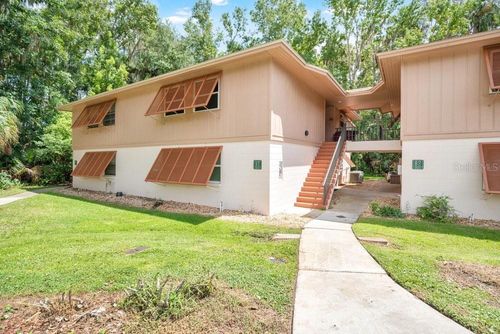 Photo of 150 WAX MYRTLE WOODS COURT #9B DELTONA FL 32725