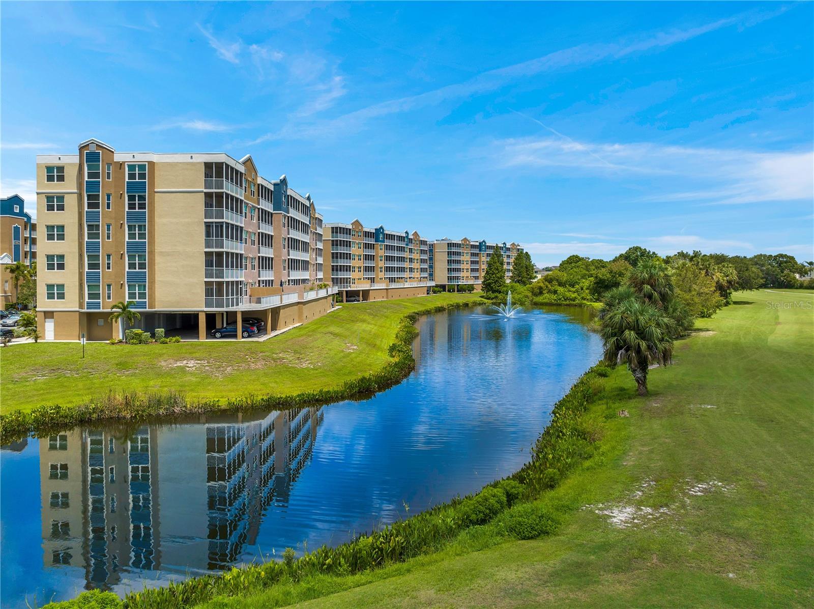 Photo of 960 STARKEY ROAD #7205 LARGO FL 33771