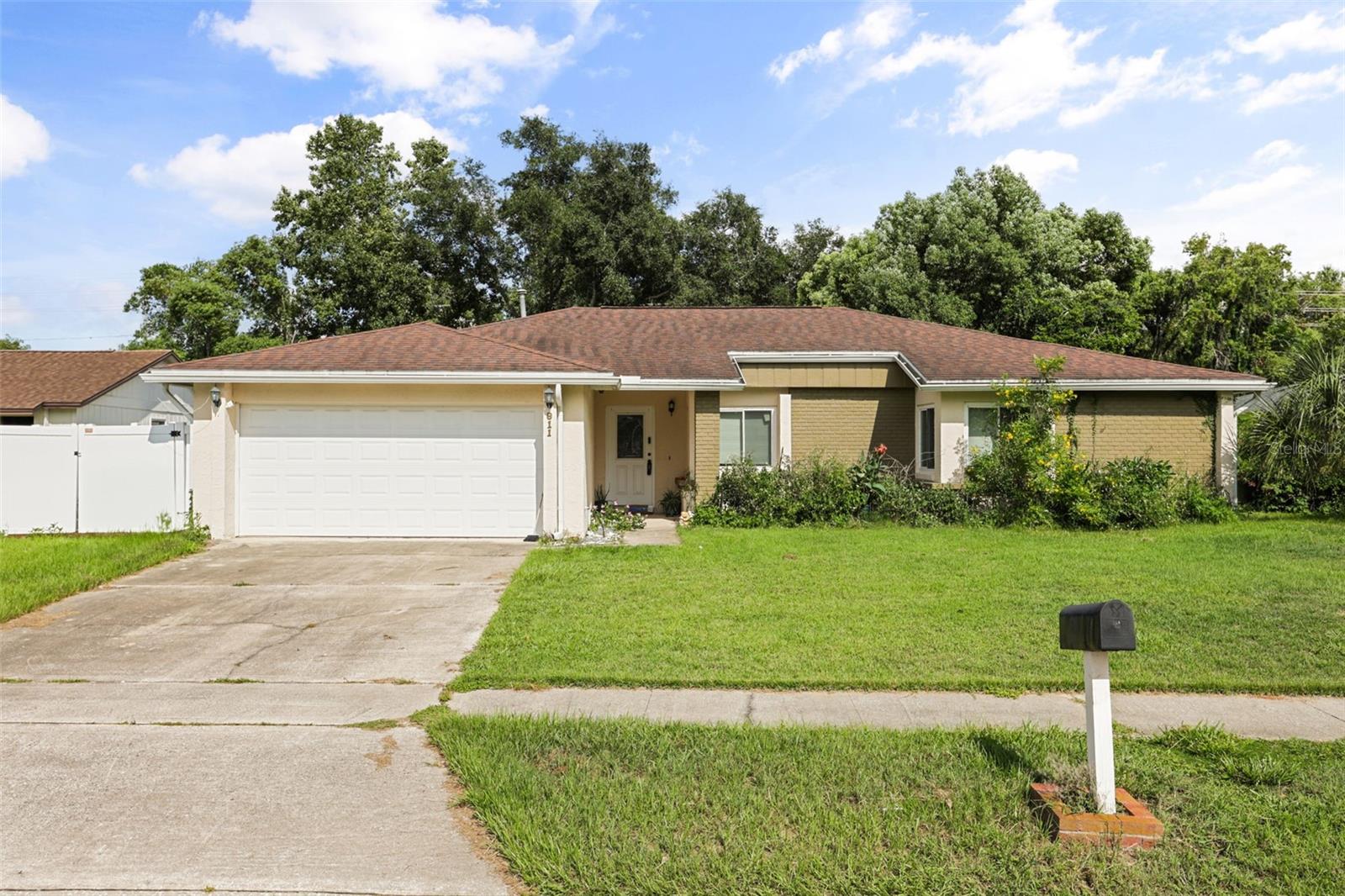 Photo of 911 ALAMEDA DRIVE LONGWOOD FL 32750