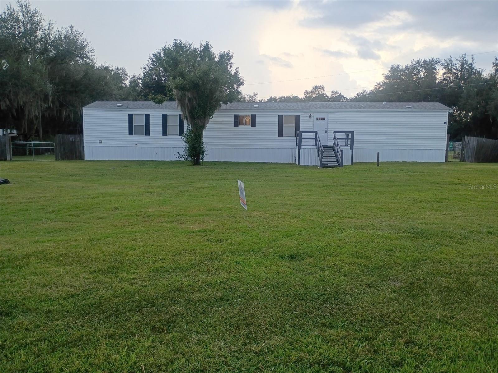 Photo of 6910 BROOKRIDGE TRAIL LAKELAND FL 33810