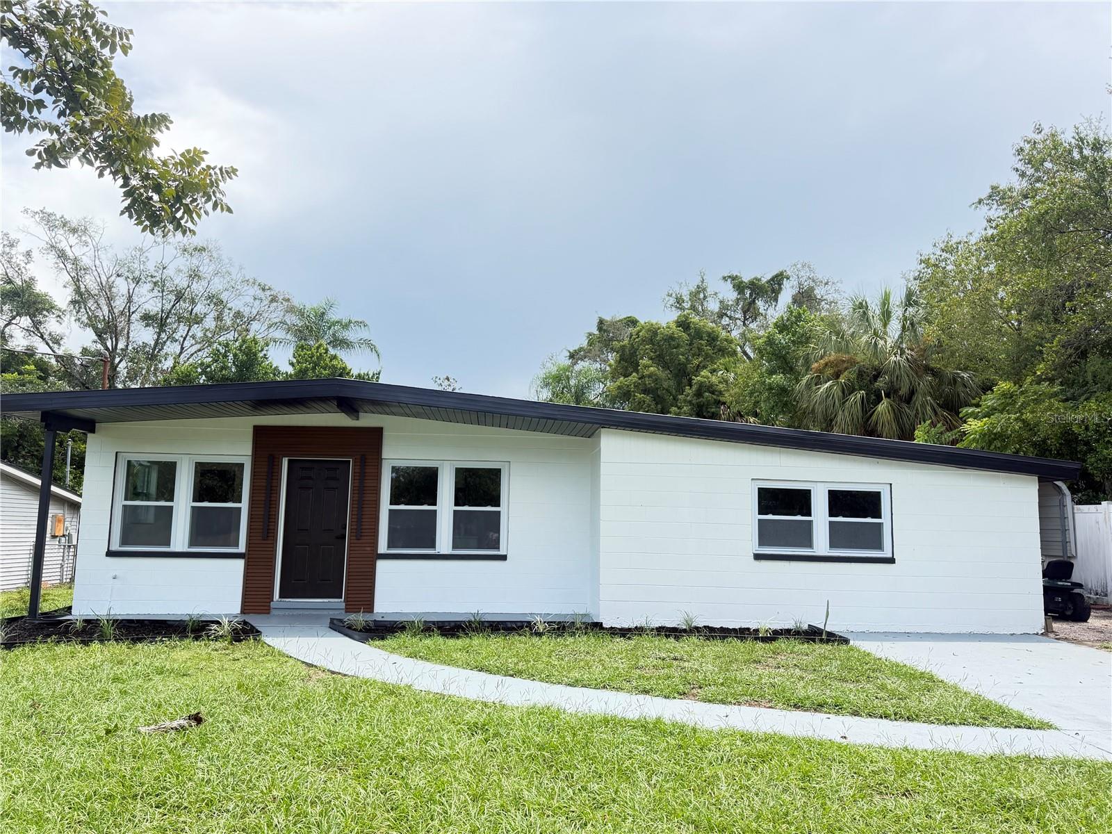 Photo of 9505 N WILLOW AVENUE TAMPA FL 33612