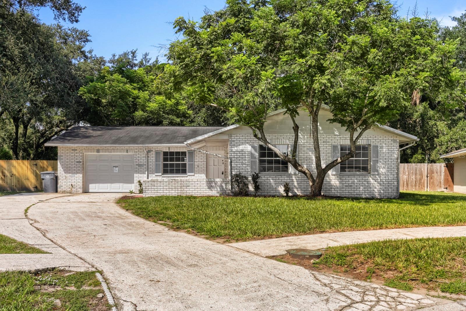 Photo of 1418 OAK VALLEY DRIVE SEFFNER FL 33584