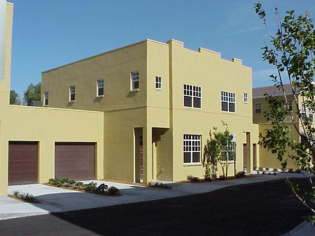 Photo of 5209 OLMSTEAD BAY PLACE TAMPA FL 33611