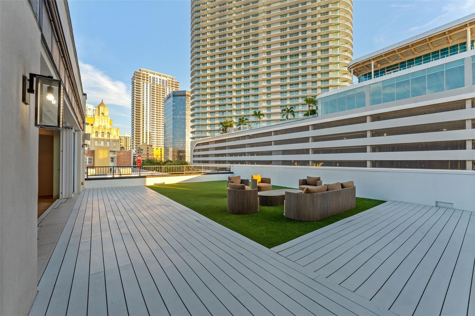 Photo of 465 CENTRAL AVENUE #301 ST PETERSBURG FL 33701
