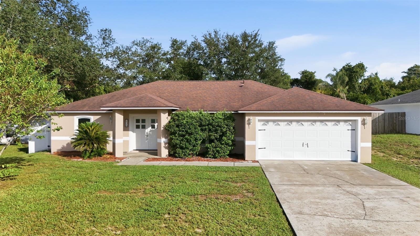 Photo of 236 COUNTRY LAKES CIRCLE GROVELAND FL 34736