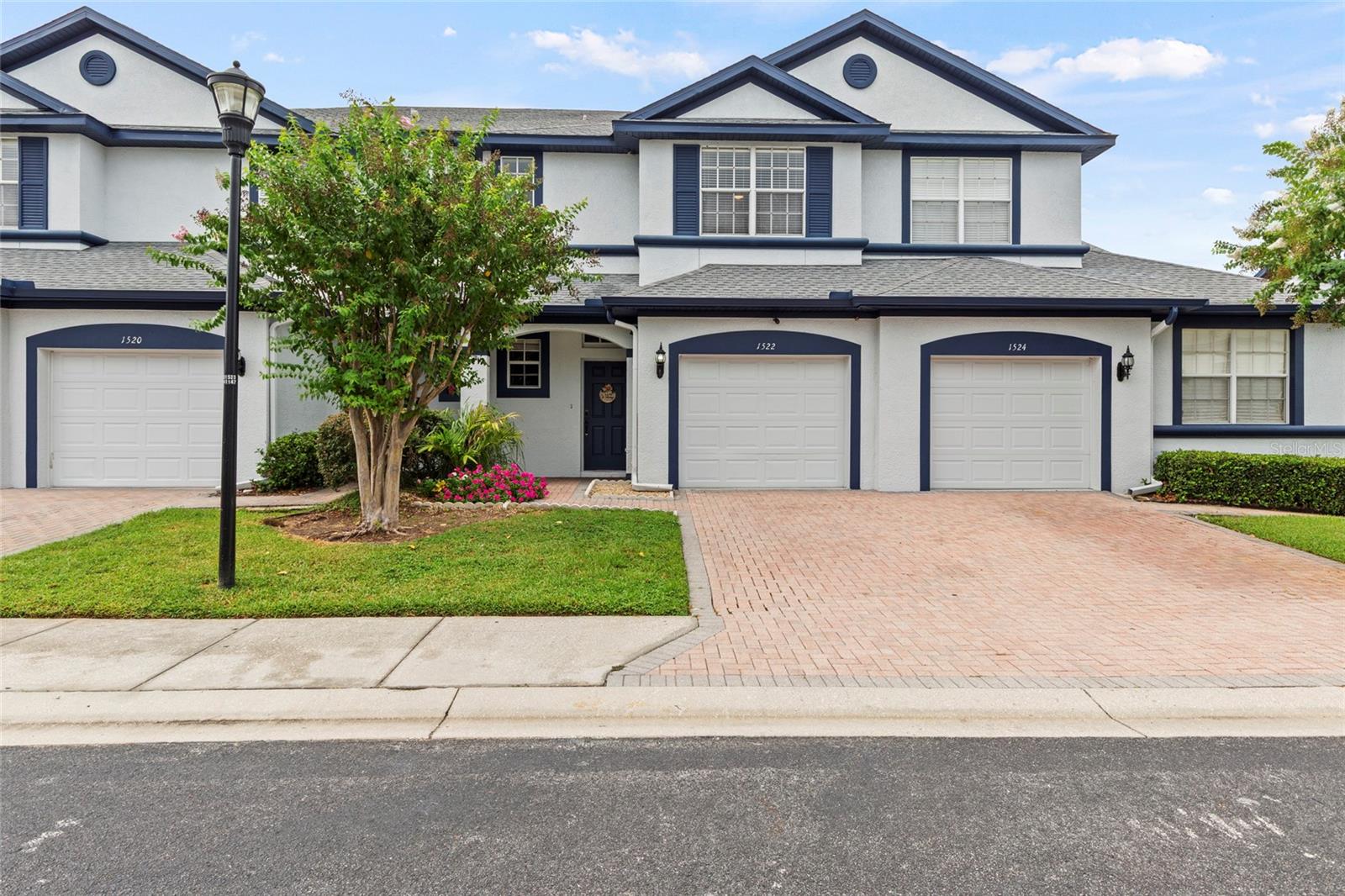 Photo of 1522 SUMMERGATE DRIVE VALRICO FL 33594