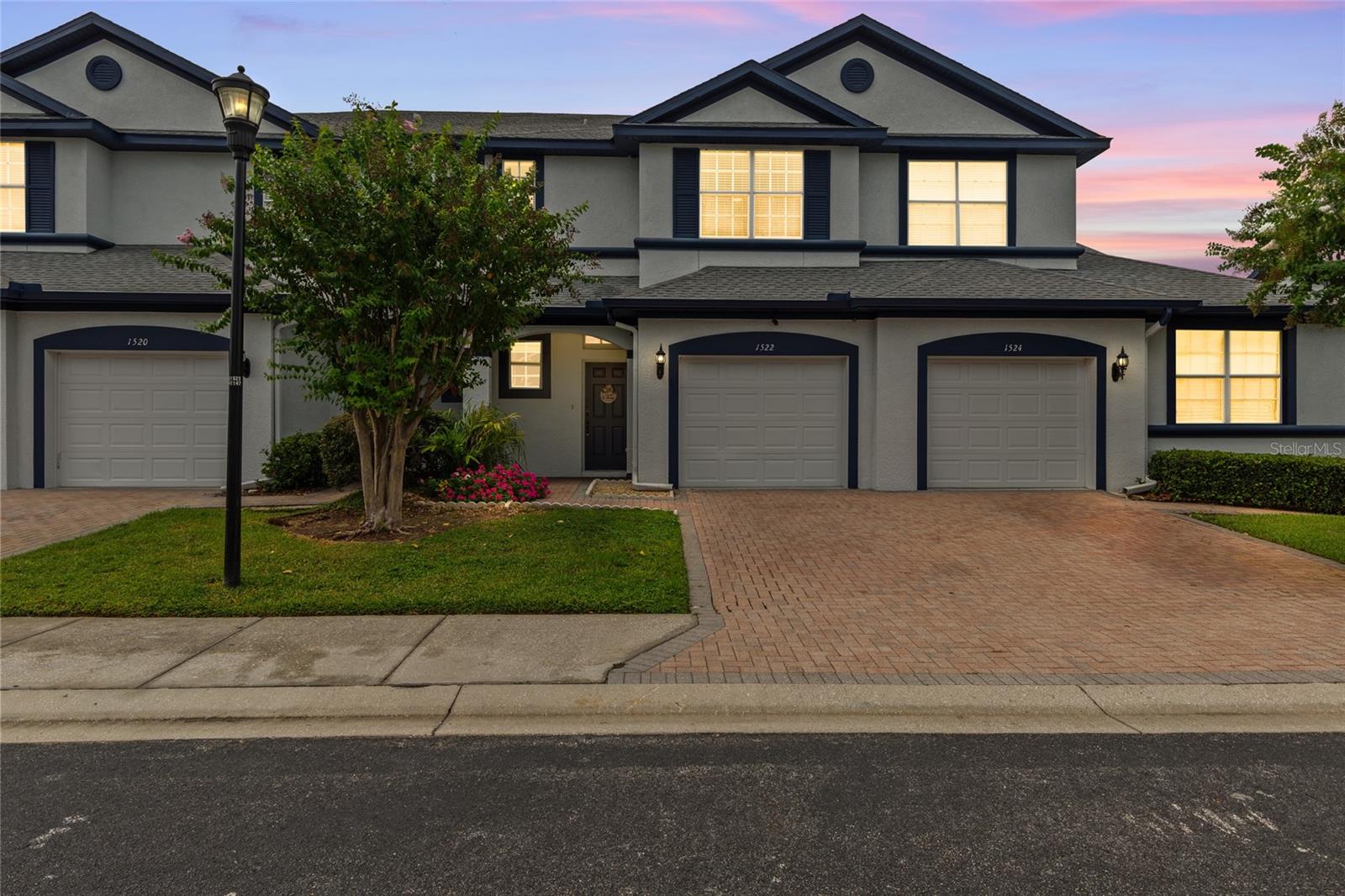 Photo of 1522 SUMMERGATE DRIVE VALRICO FL 33594