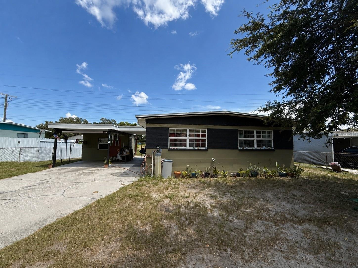 Photo of 3212 WELBORN WAY TAMPA FL 33619
