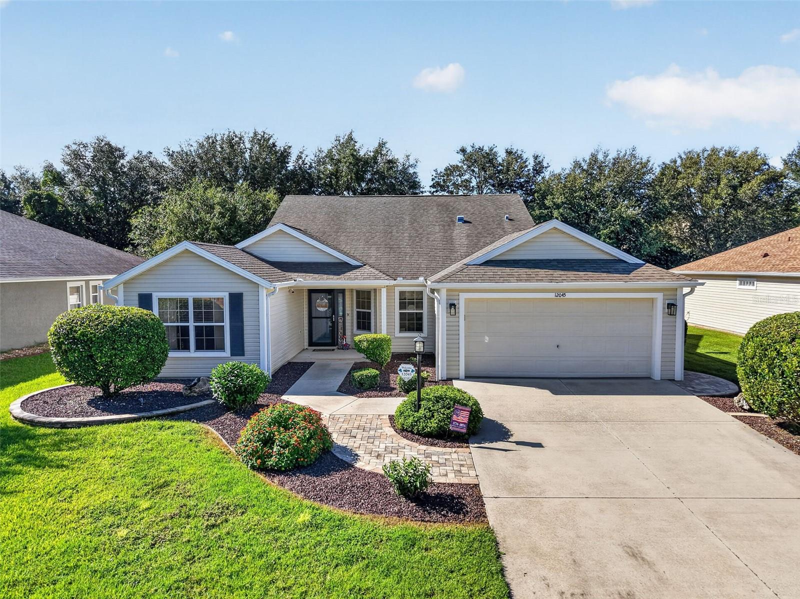 Photo of 12045 NE 51ST CIR OXFORD FL 34484