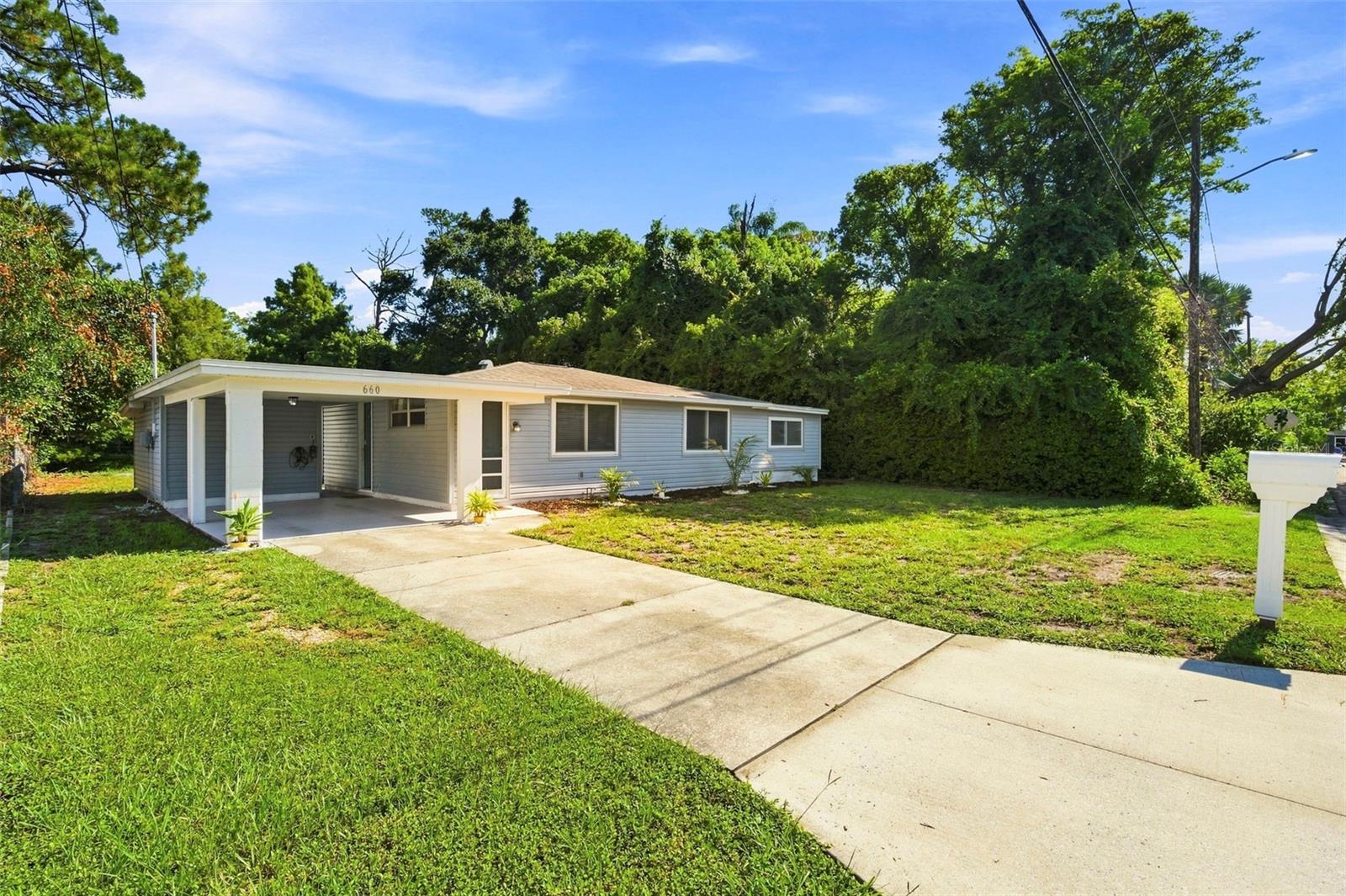 Photo of 660 DEXTER DRIVE DUNEDIN FL 34698