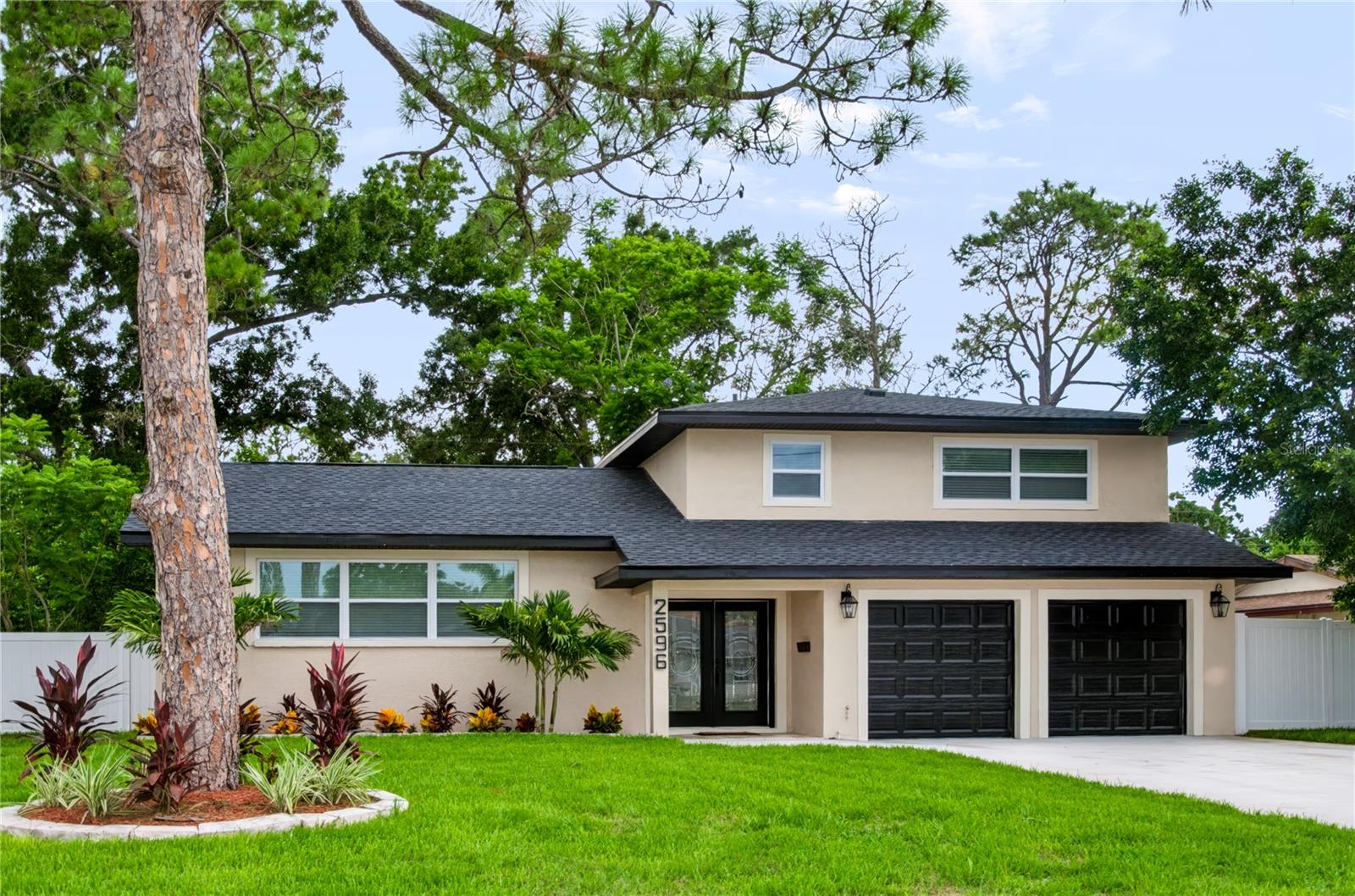 Photo of 2596 COLUMBUS WAY ST PETERSBURG FL 33712