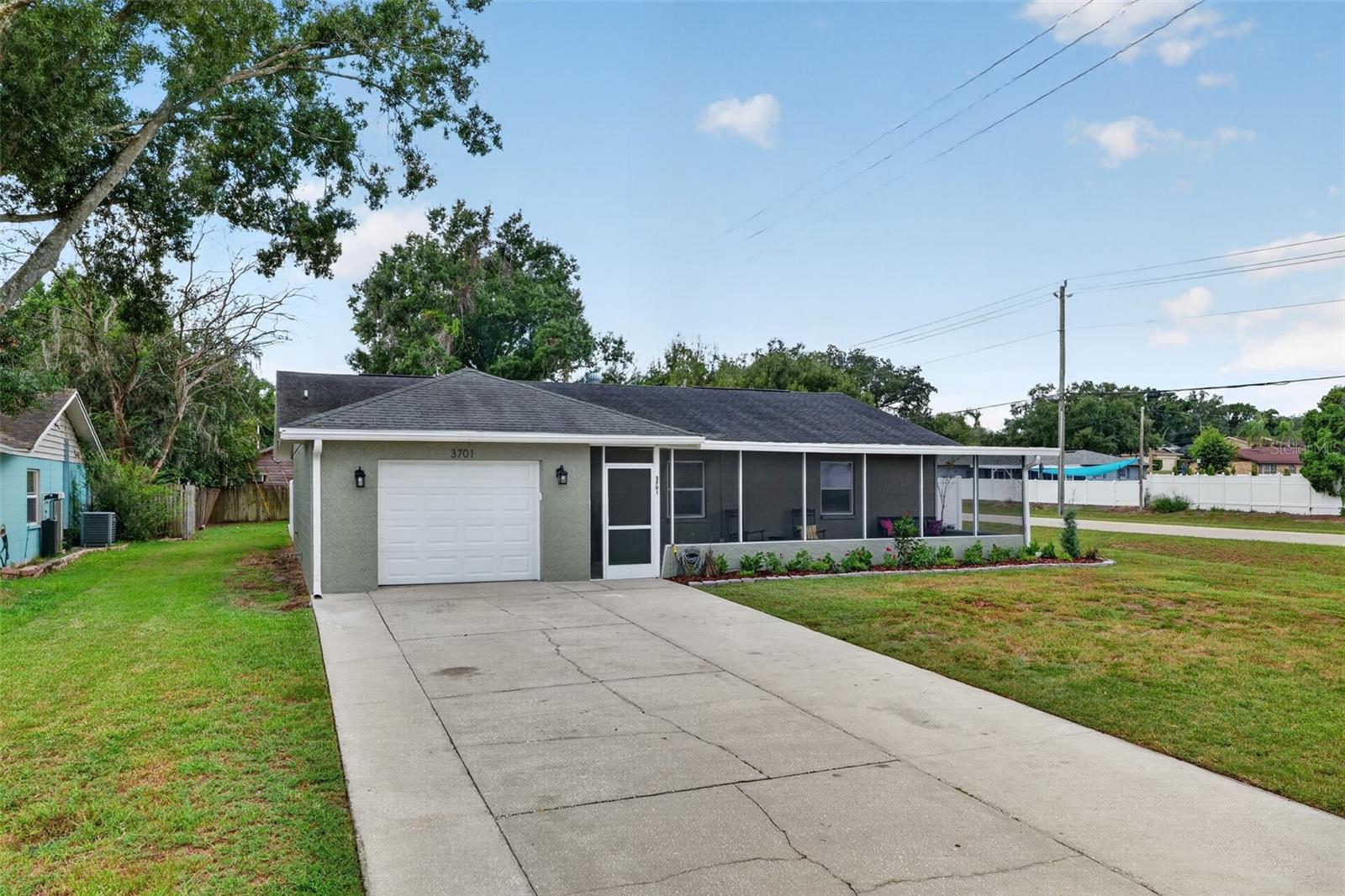 Photo of 3701 FEATHER DRIVE LAKELAND FL 33812