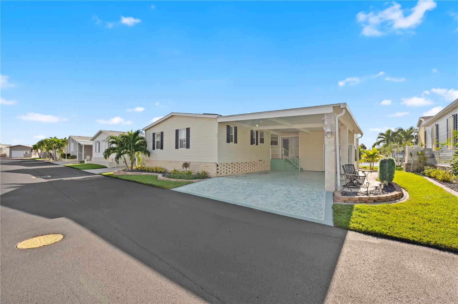 Photo of 39 EMDEN CIRCLE PUNTA GORDA FL 33950