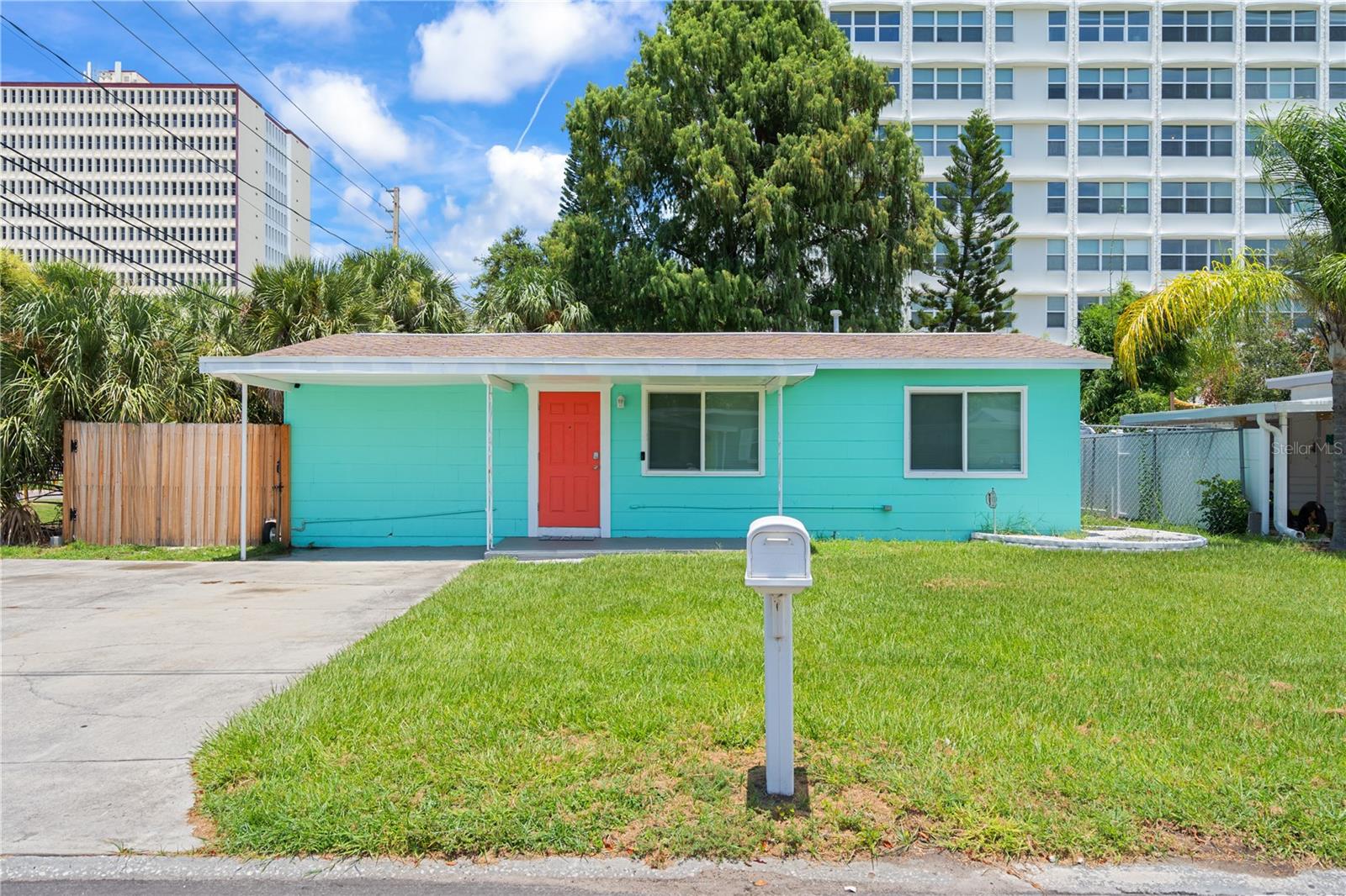 Photo of 6761 HIBISCUS AVENUE SOUTH PASADENA FL 33707