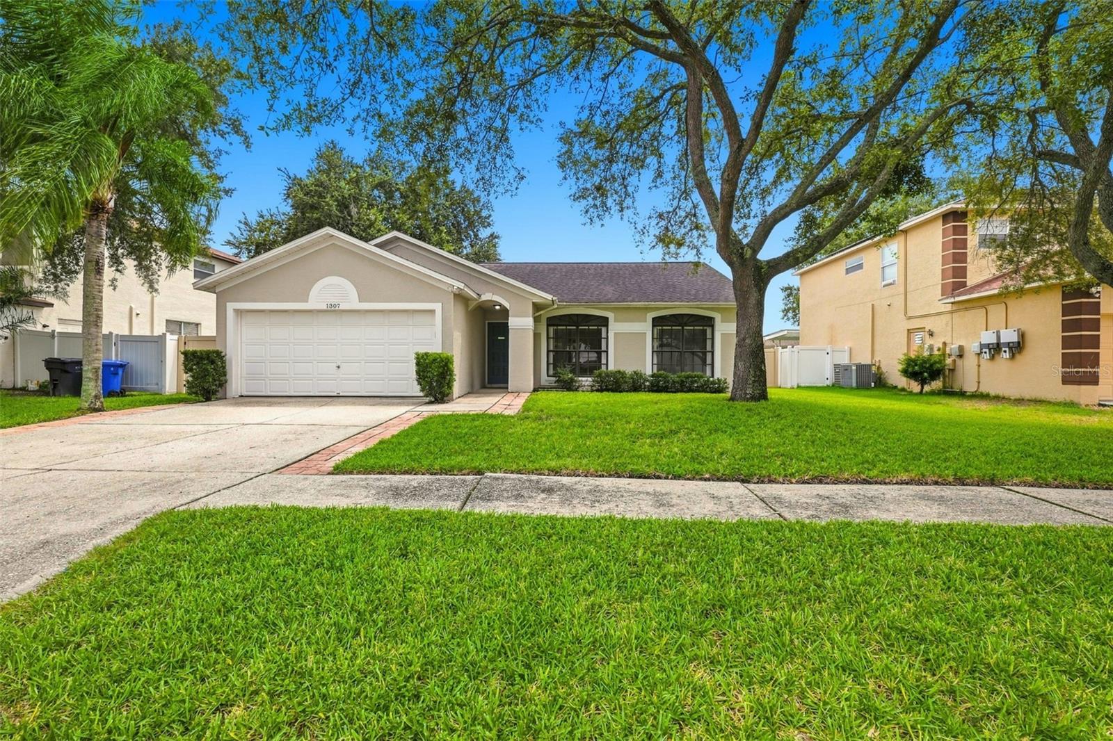Photo of 1307 FLAXWOOD AVENUE BRANDON FL 33511