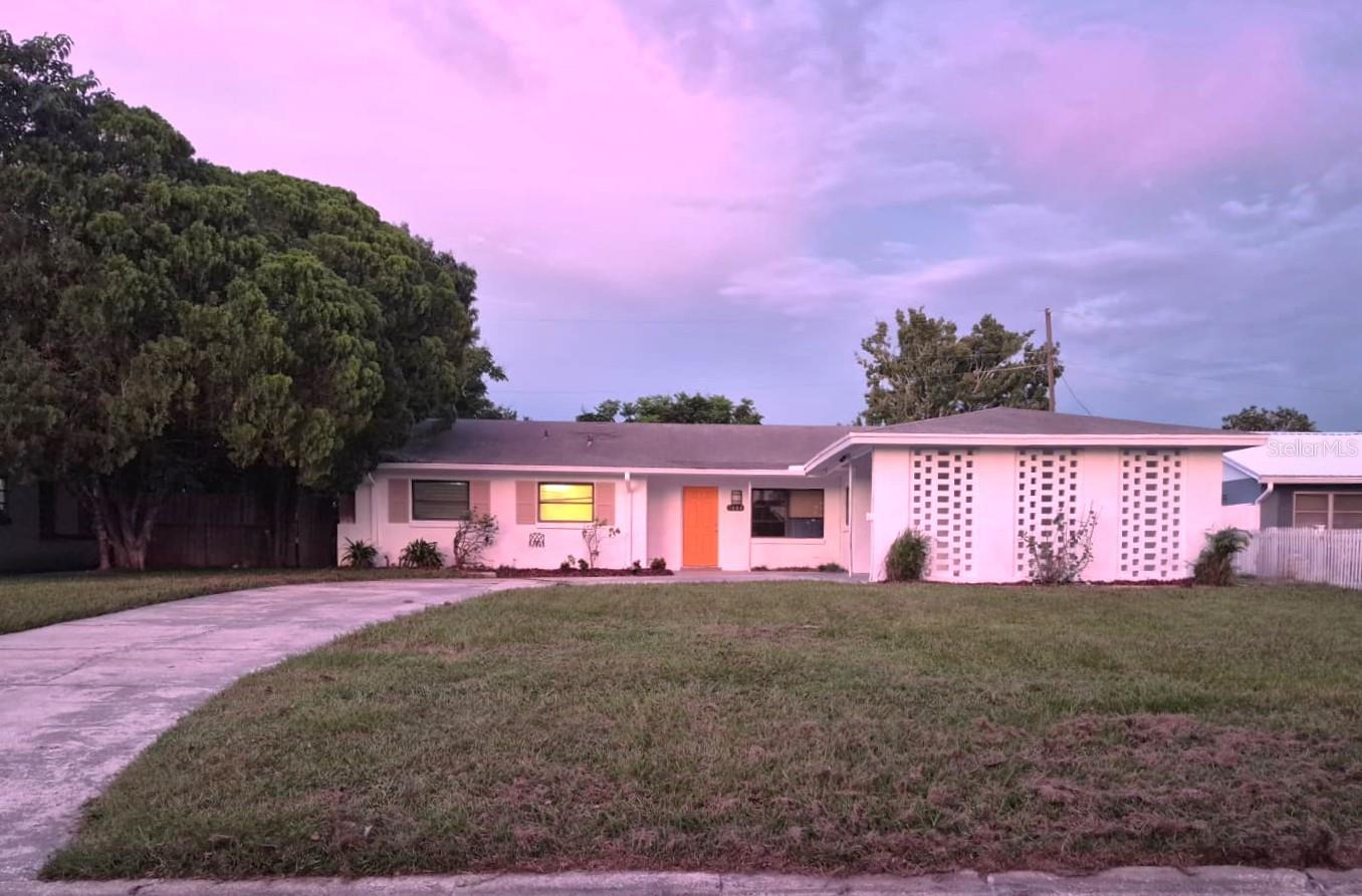 Photo of 1484 VIBURNUM LANE WINTER PARK FL 32792