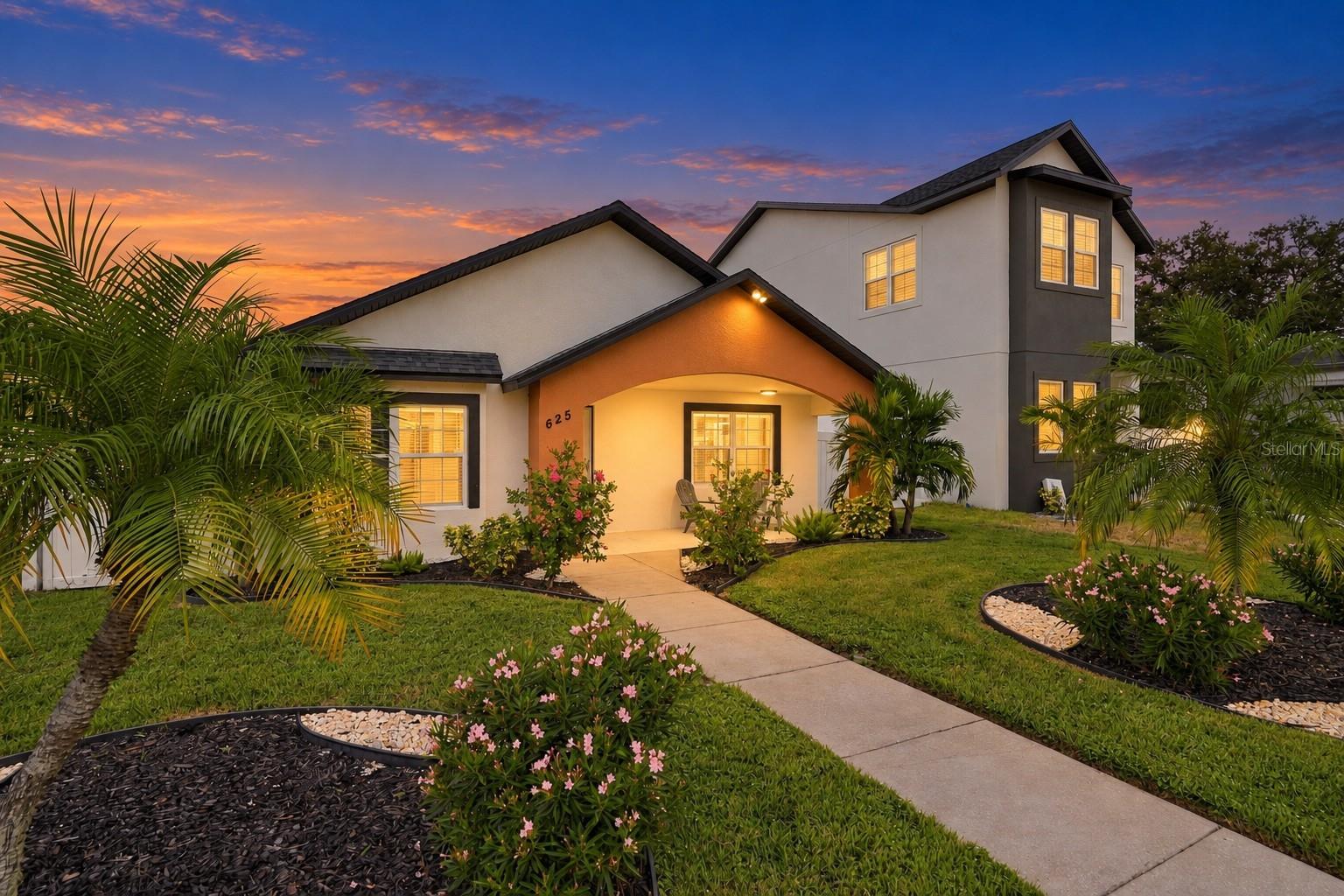Photo of 625 FOLSOM STREET ST PETERSBURG FL 33707