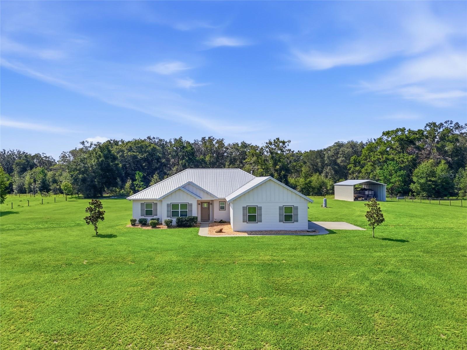 Photo of 5600 SW COUNTY ROAD 240 LAKE CITY FL 32024