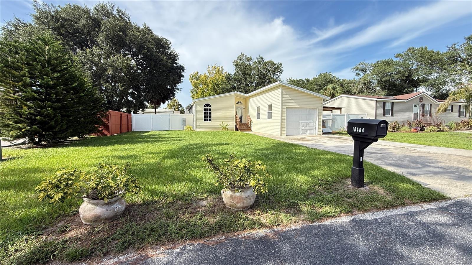 Photo of 10404 BRUSSELS DRIVE RIVERVIEW FL 33578