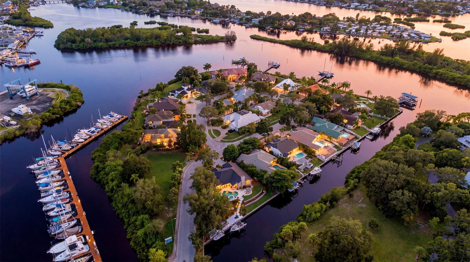 Photo of 1102 MARINA DRIVE TARPON SPRINGS FL 34689