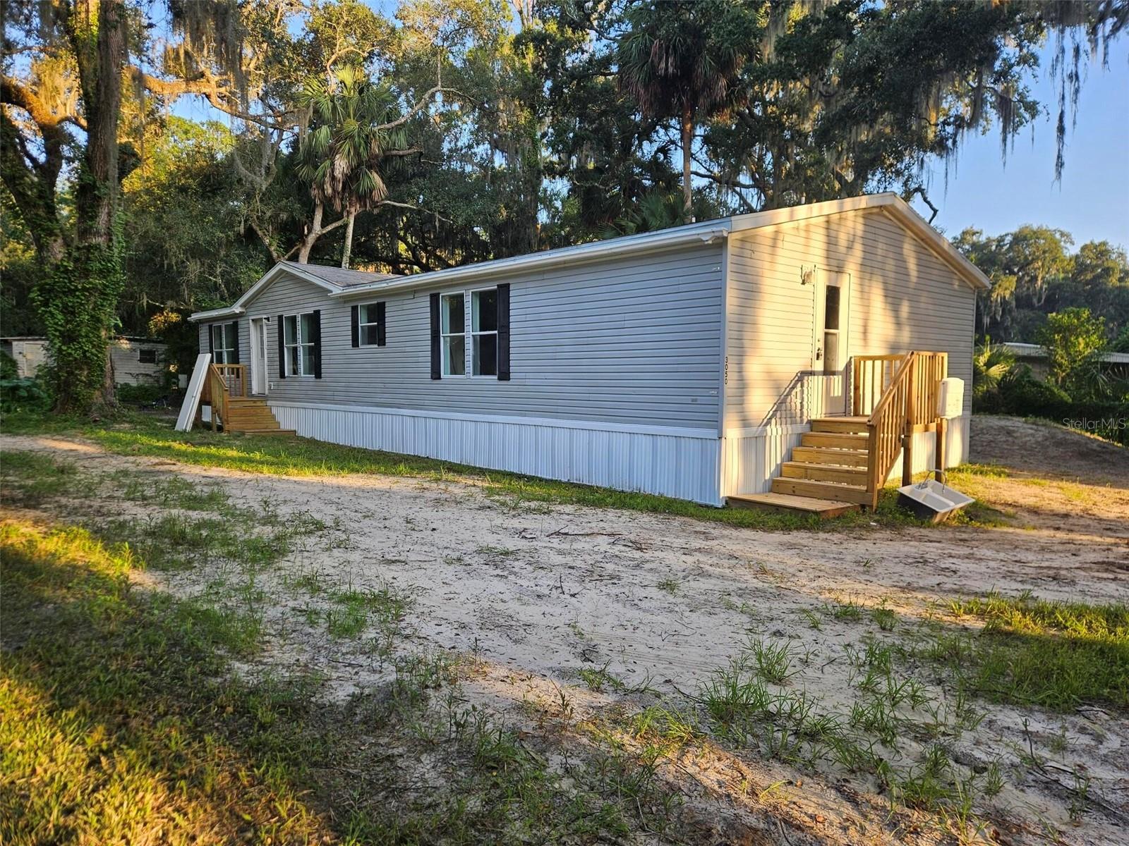 Photo of 3050 CR 418 LAKE PANASOFFKEE FL 33538