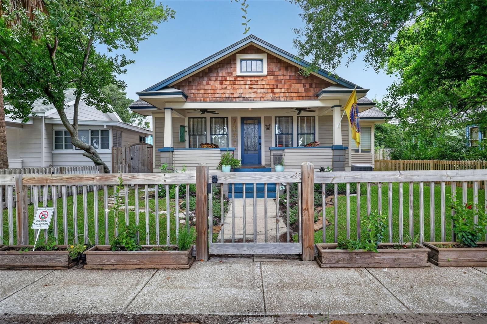 Photo of 2435 4TH AVENUE ST PETERSBURG FL 33713