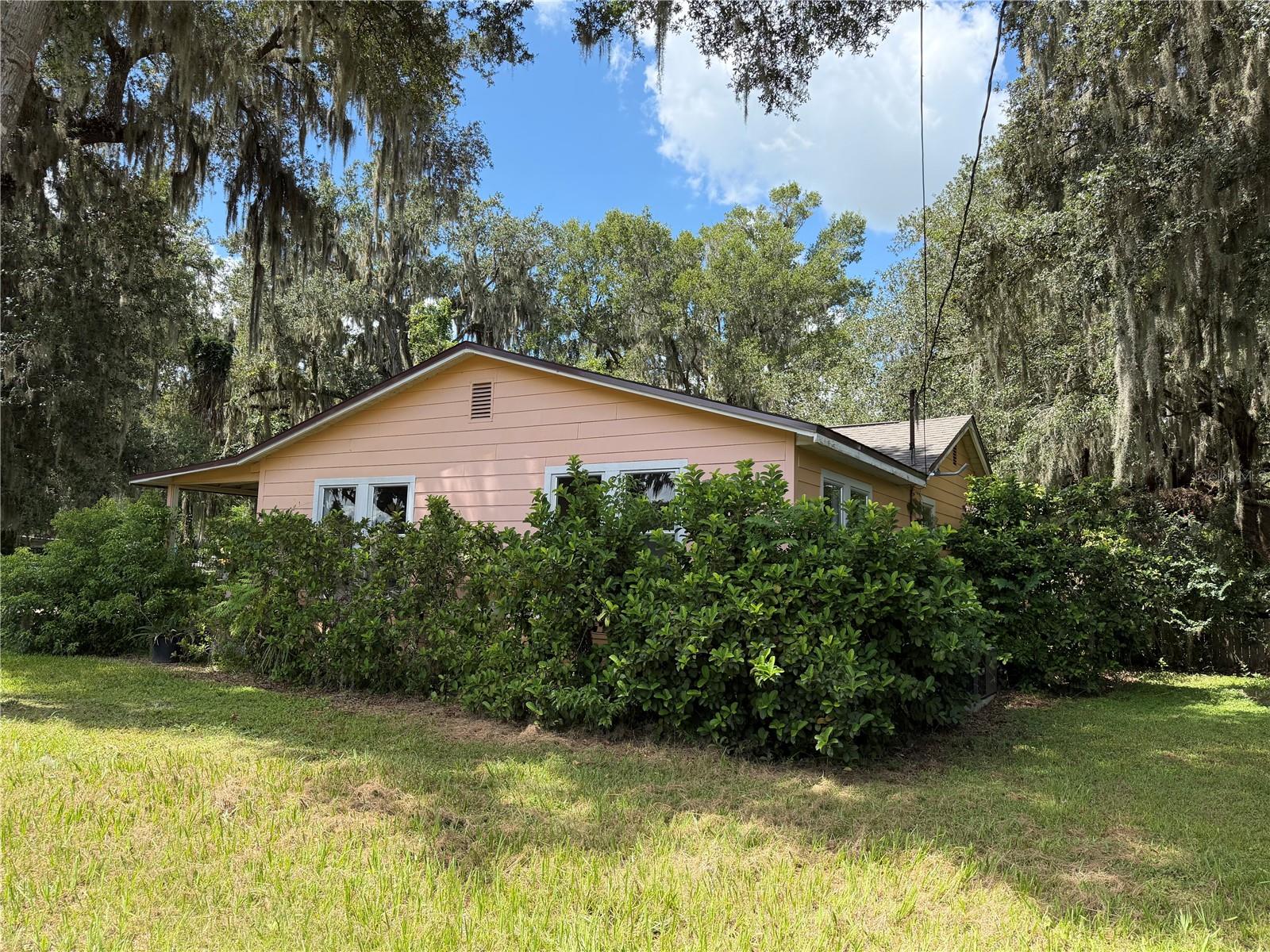 Photo of 815 N ORANGE AVENUE FORT MEADE FL 33841