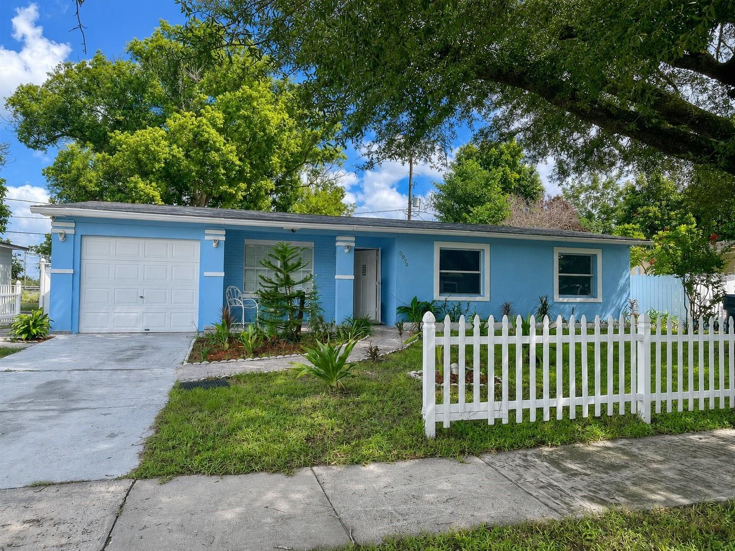 Photo of 3979 SW QUEEN ANNE DRIVE ORLANDO FL 32839