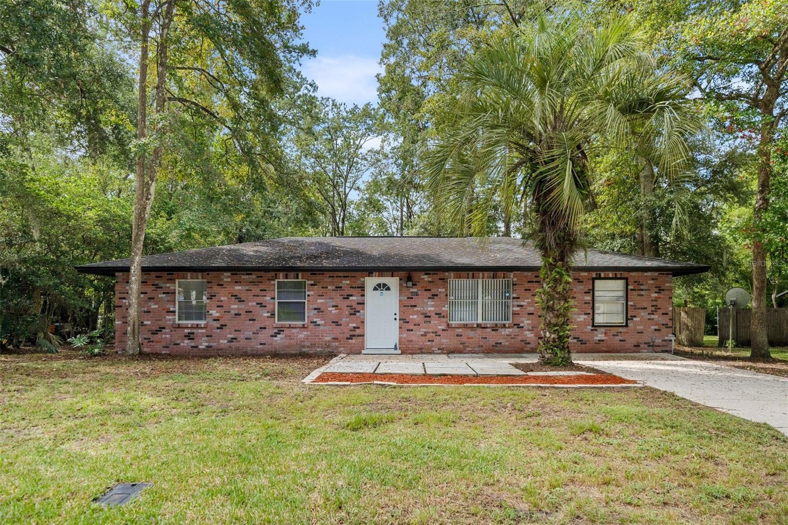 Photo of 2827 NW 42ND PLACE GAINESVILLE FL 32605