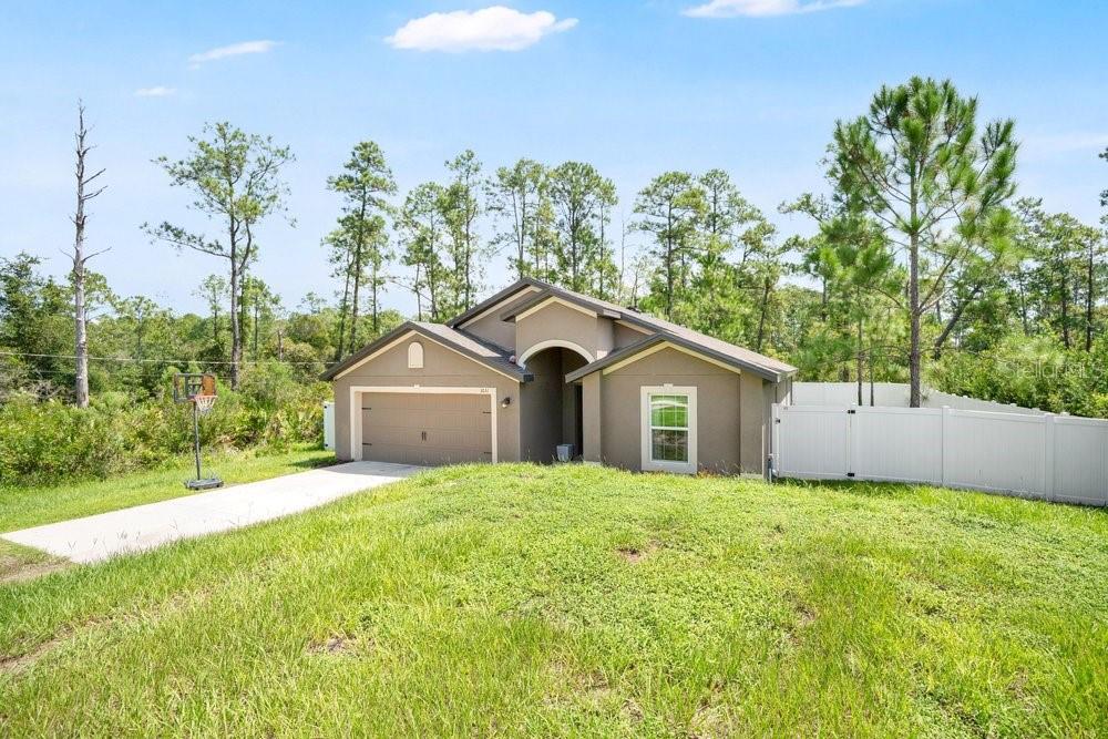 Photo of 1031 EAST PARKWAY DELAND FL 32724
