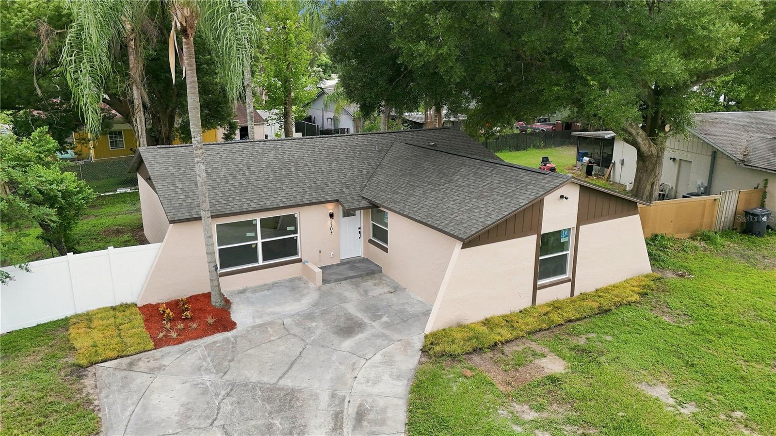 Photo of 1105 PARK STREET SEFFNER FL 33584