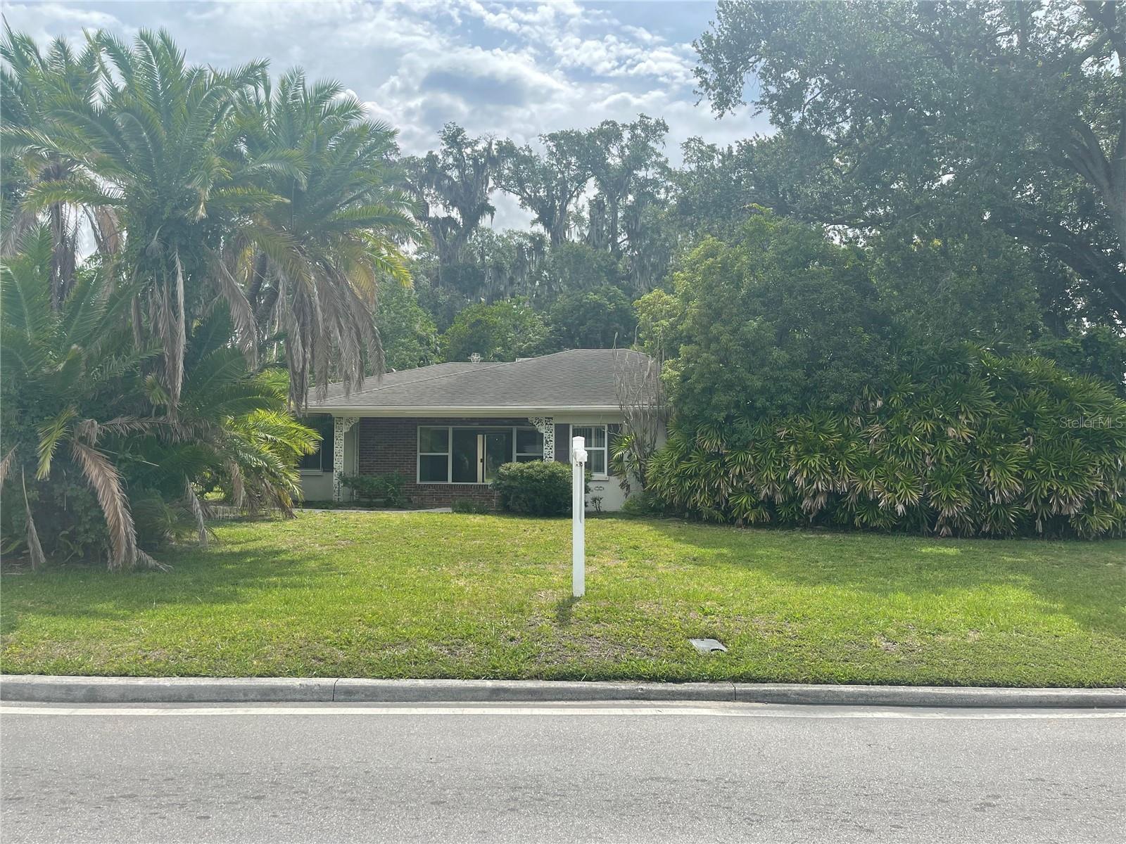 Photo of 225 LAKE HOLLINGSWORTH DRIVE LAKELAND FL 33803