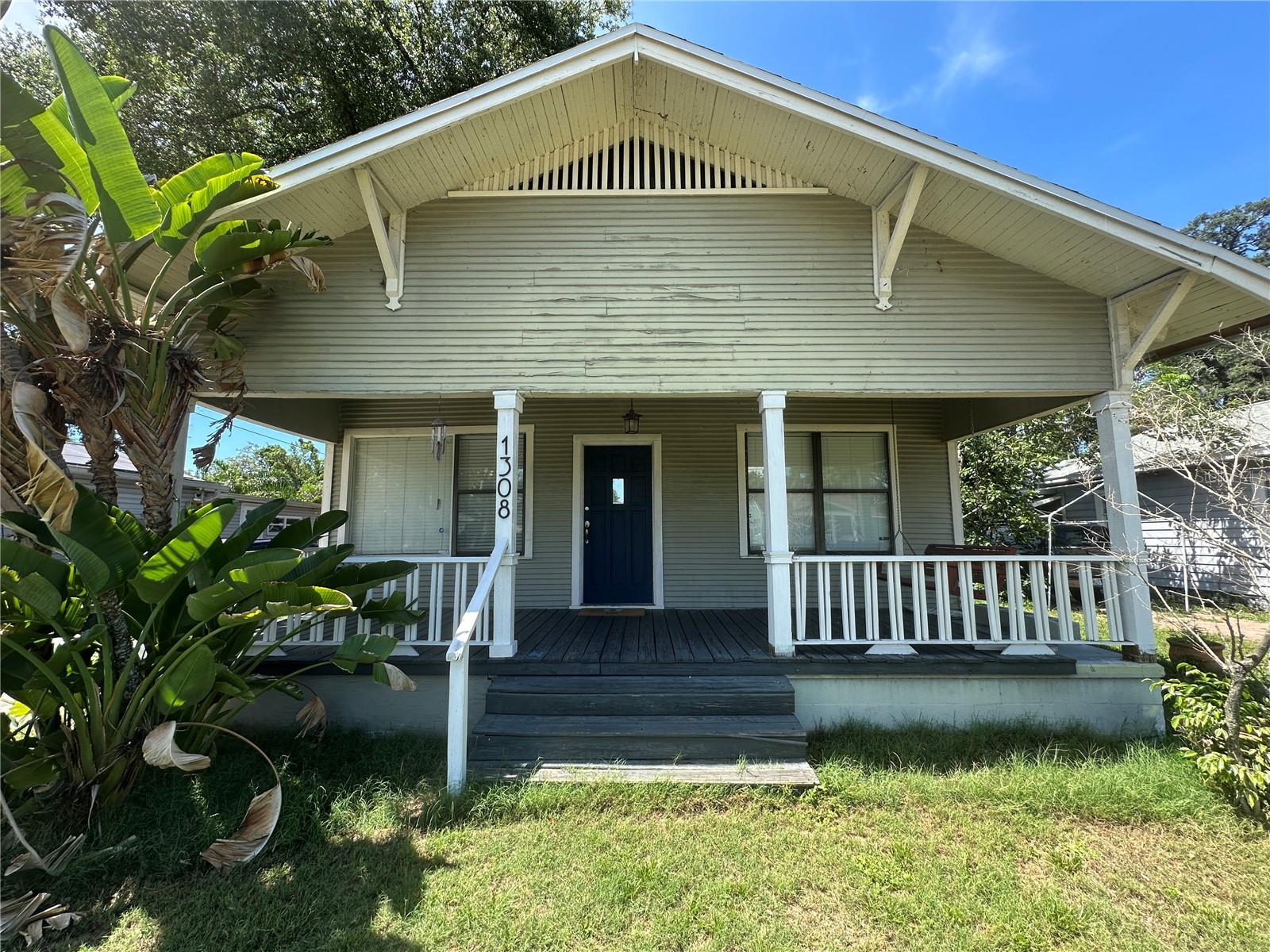 Photo of 1308 E FRIERSON AVENUE TAMPA FL 33603