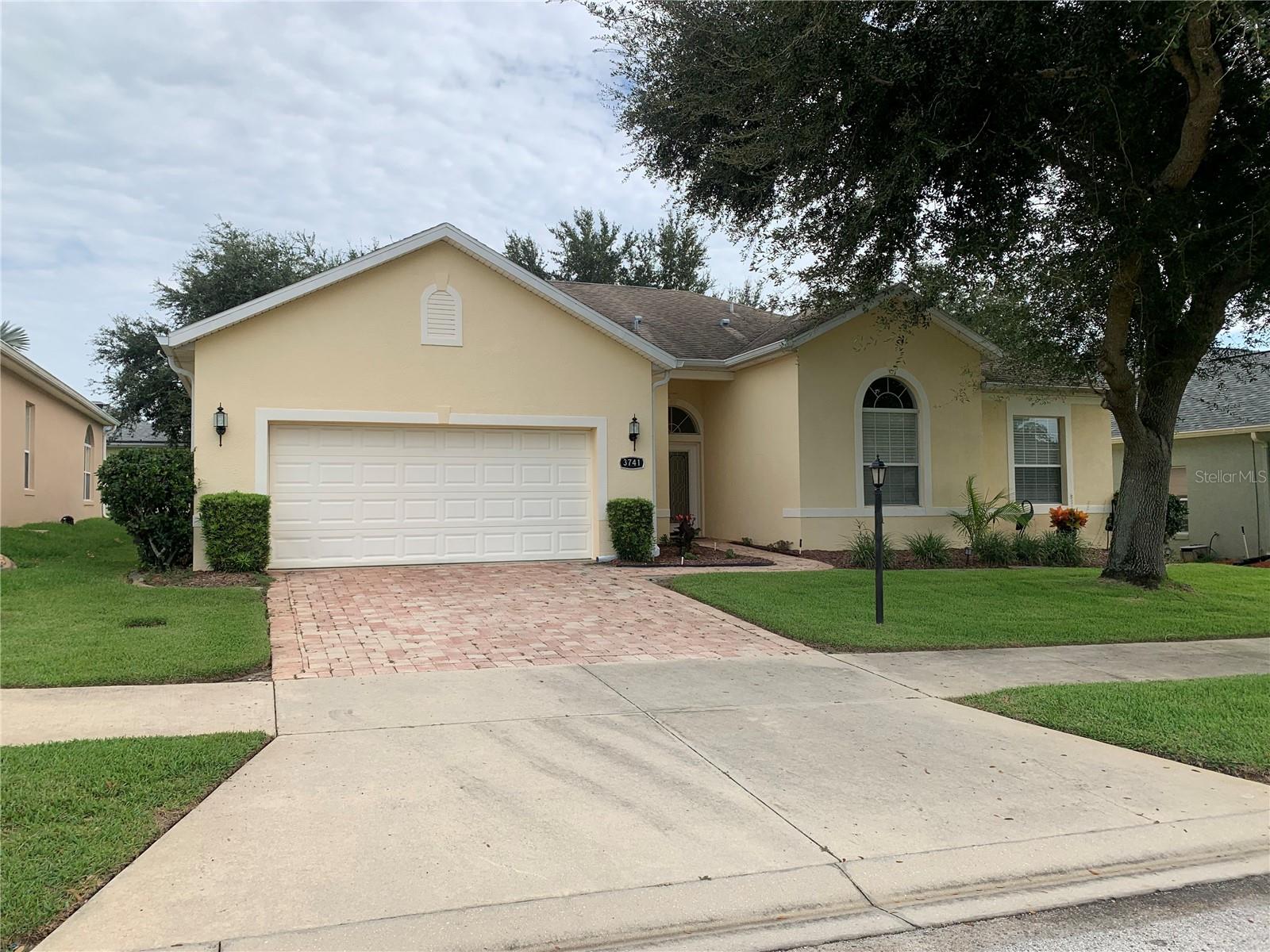 Photo of 3741 WOODLEAF COURT LEESBURG FL 34748