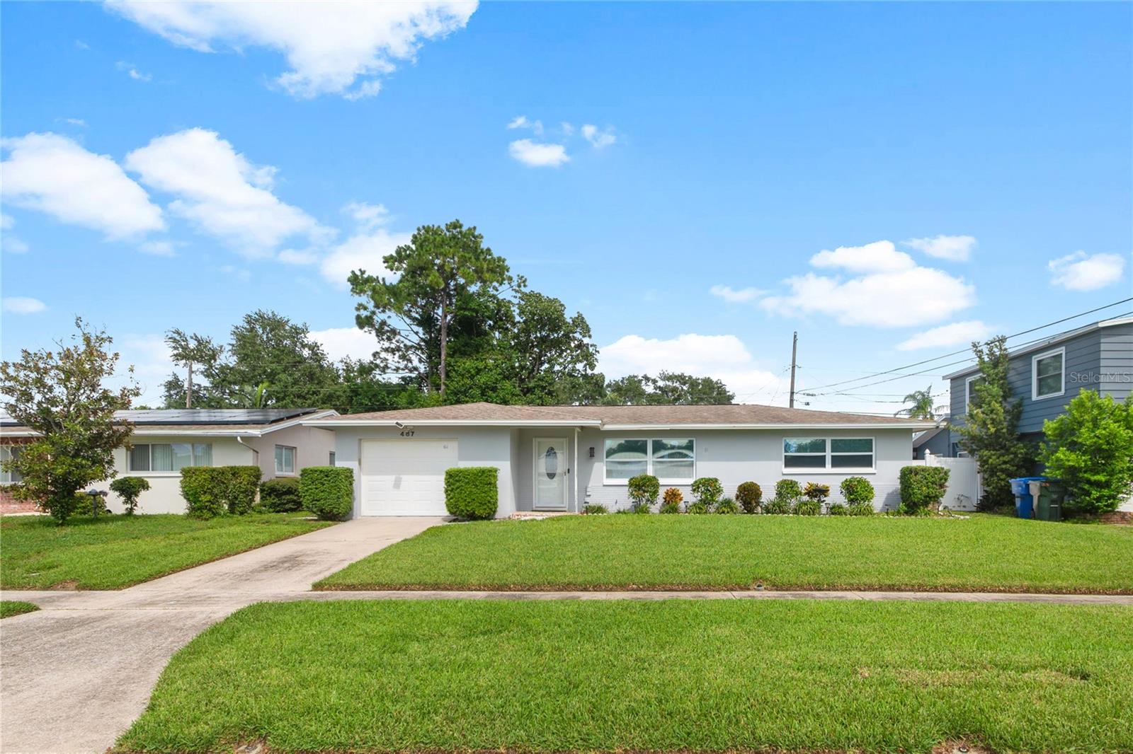 Photo of 487 LAKE HILL LANE LARGO FL 33771