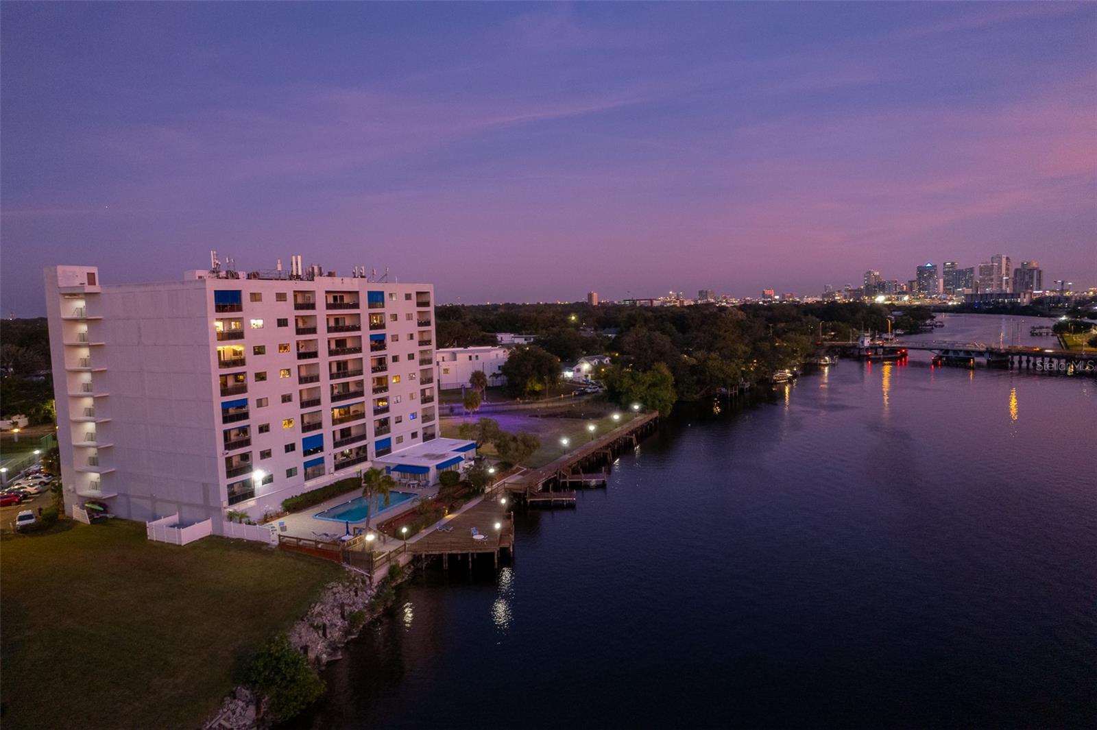 Photo of 2780 N RIVERSIDE DRIVE #805 TAMPA FL 33602