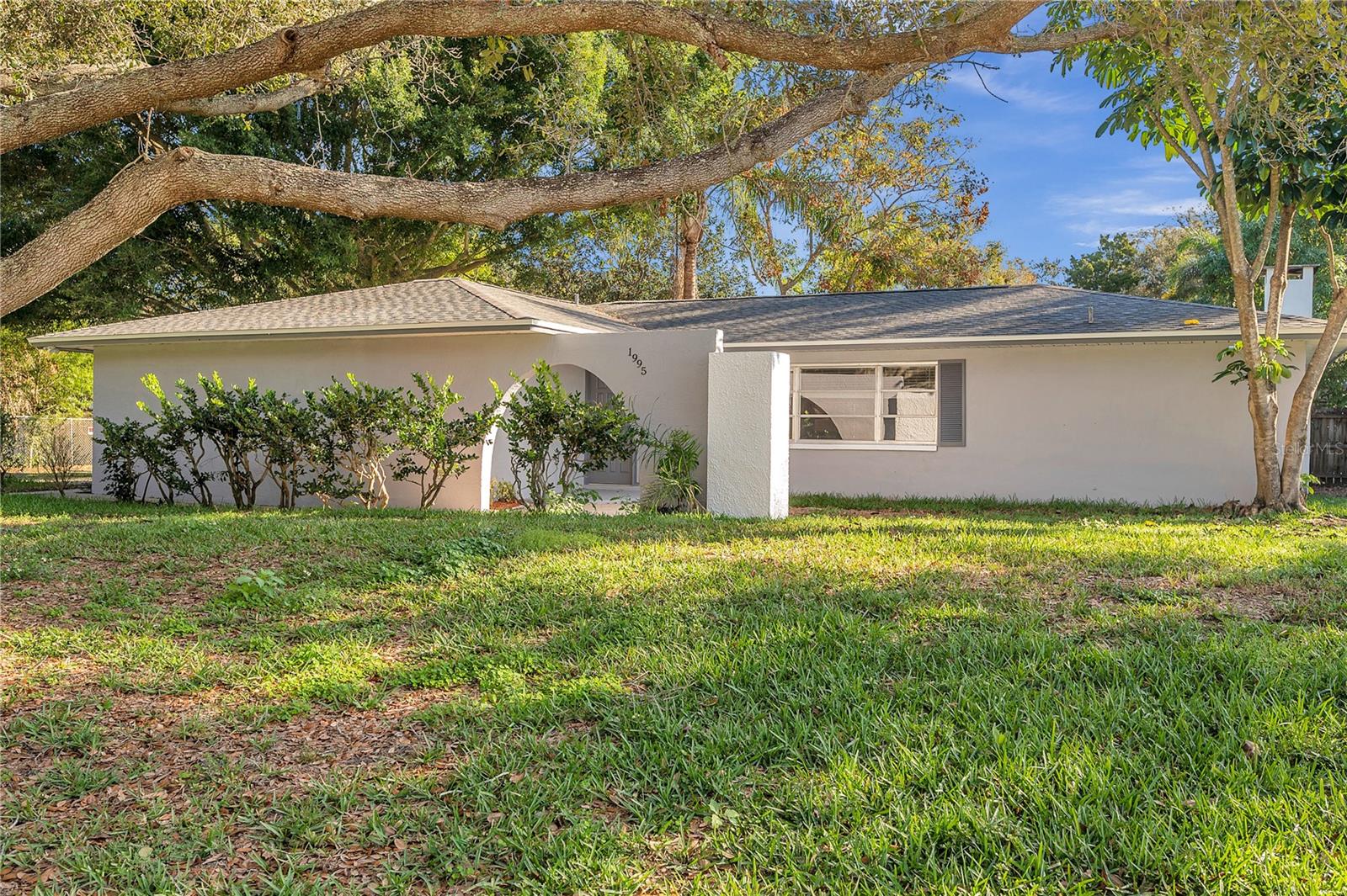 Photo of 1995 MEADOW DRIVE CLEARWATER FL 33763