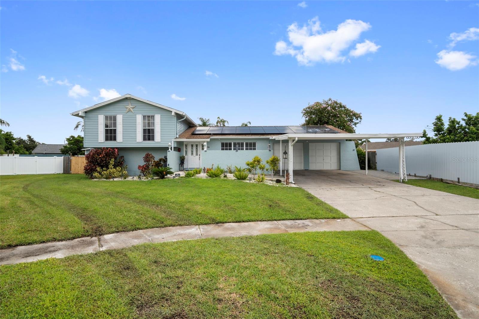 Photo of 7103 CREEKSIDE COURT TAMPA FL 33615