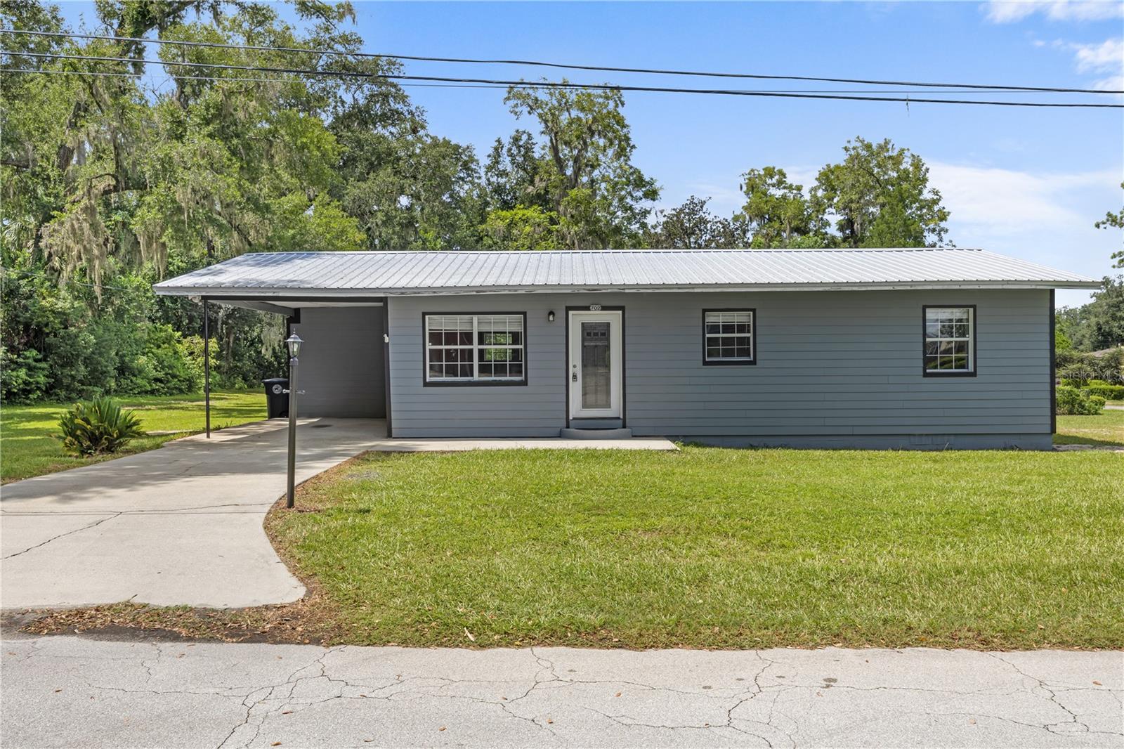 Photo of 702 CHURCH AVENUE LIVE OAK FL 32064