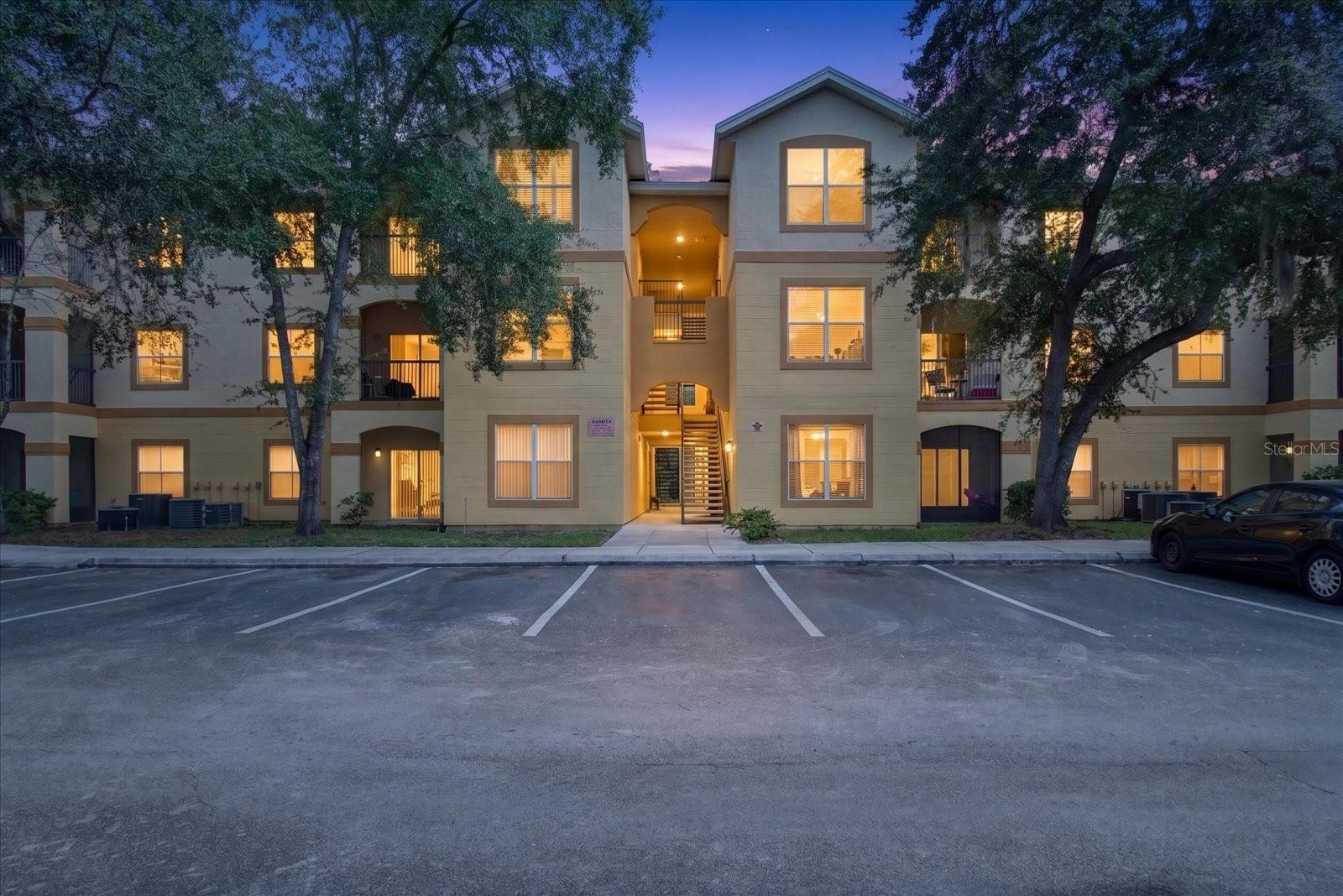 Photo of 5608 PINNACLE HEIGHTS CIRCLE #305 TAMPA FL 33624