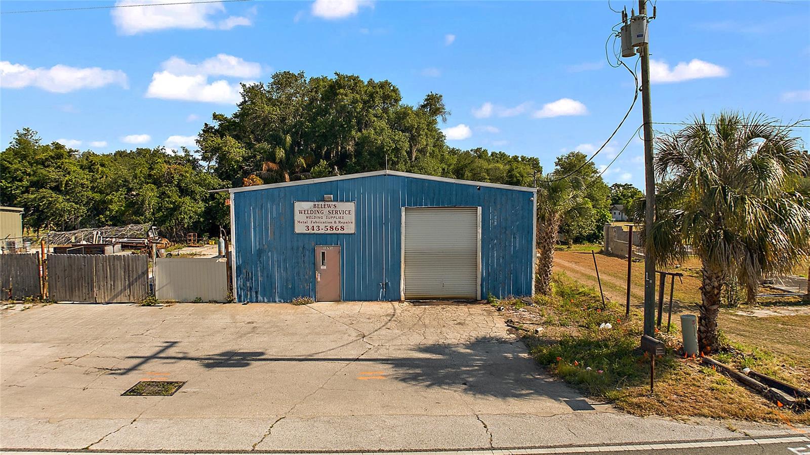 Photo of 15701 OLD US HIGHWAY 441 TAVARES FL 32778