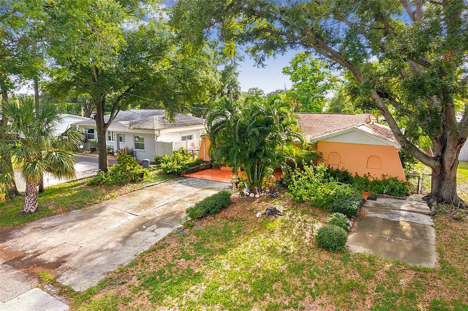 Photo of 612 N WOODLYNNE AVENUE TAMPA FL 33609