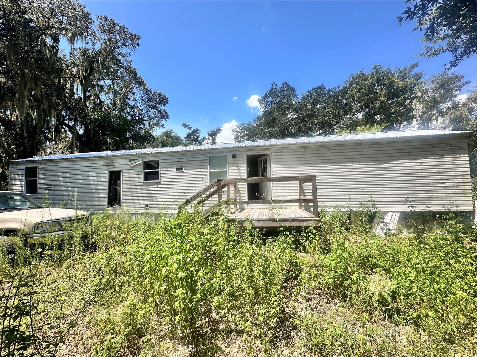 Photo of 9011 CAREY ROAD LITHIA FL 33547
