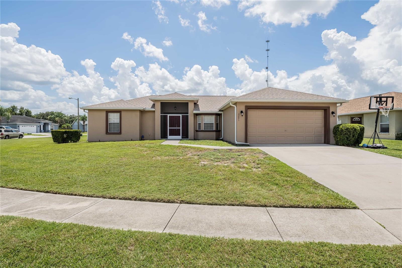 Photo of 3291 WINCHESTER ESTATES CIRCLE LAKELAND FL 33810